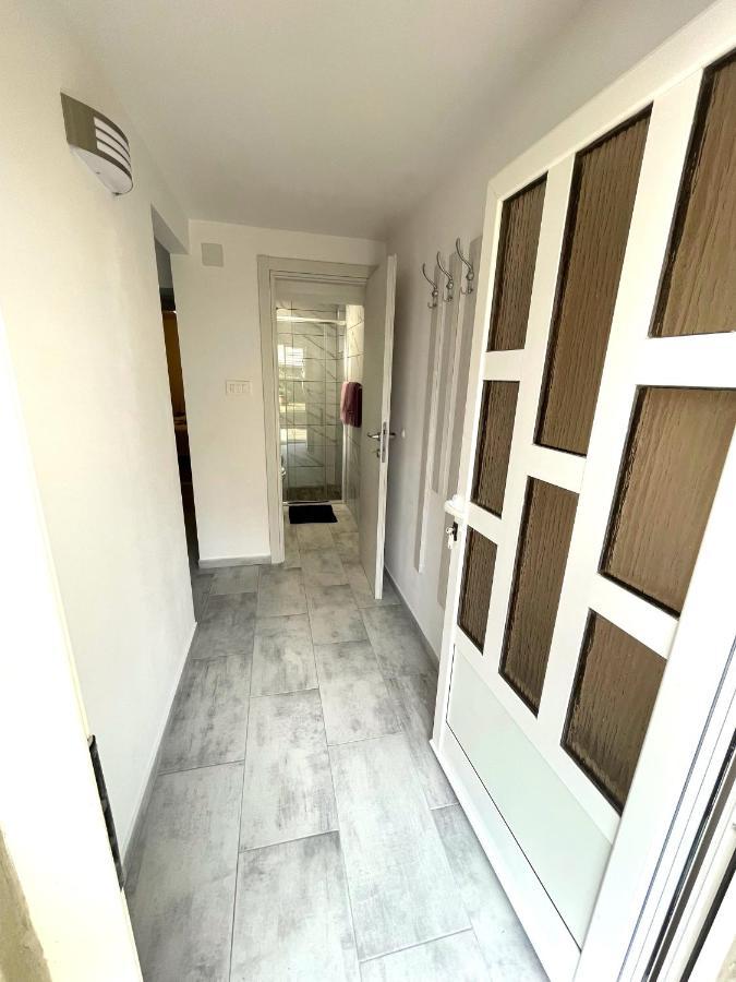 Apartment Dida Krk Town Exterior foto